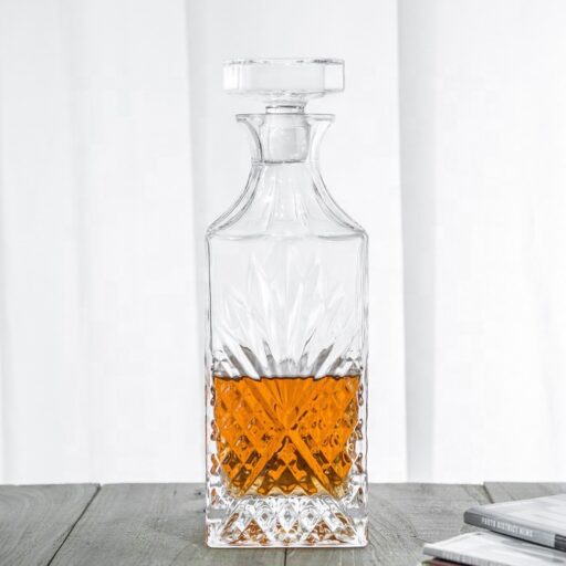 NOVARE Engraved Diamond Crystal Whiskey Decanter and Glass Set