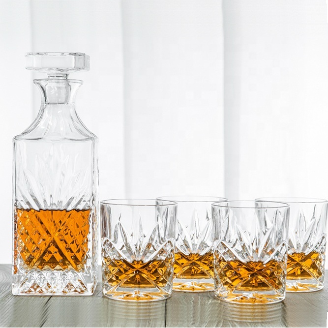 NOVARE Engraved Diamond Crystal Whiskey Decanter and Glass Set